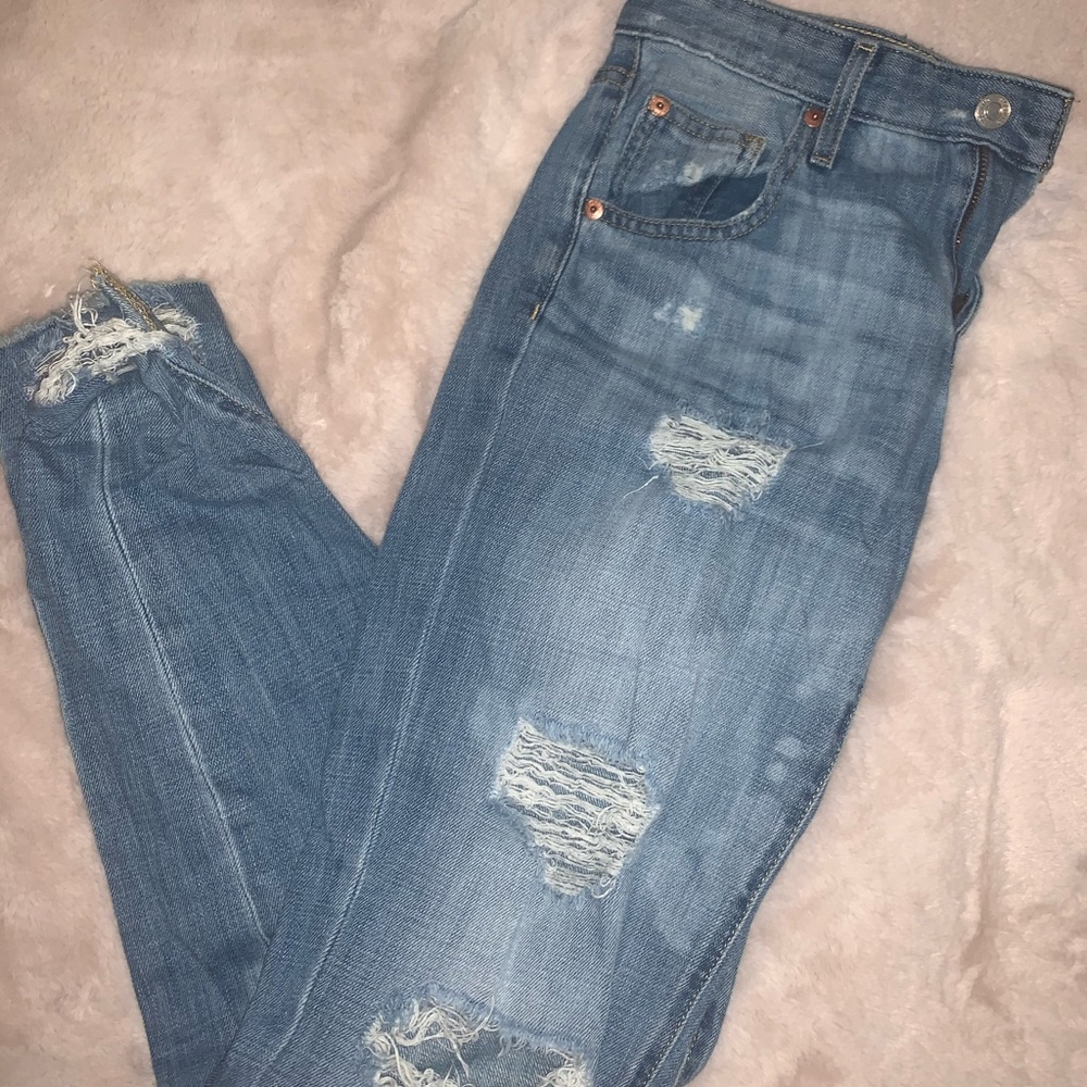 Boyfriend distressed jeans!